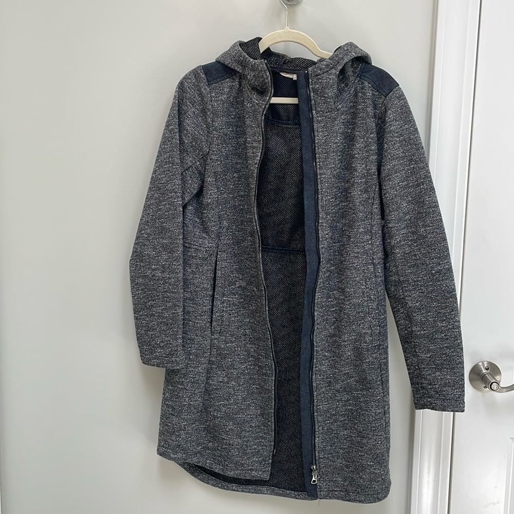 Mia Melon Waterproof and Windproof Camino Sweater Knit Hoodie Size Medium